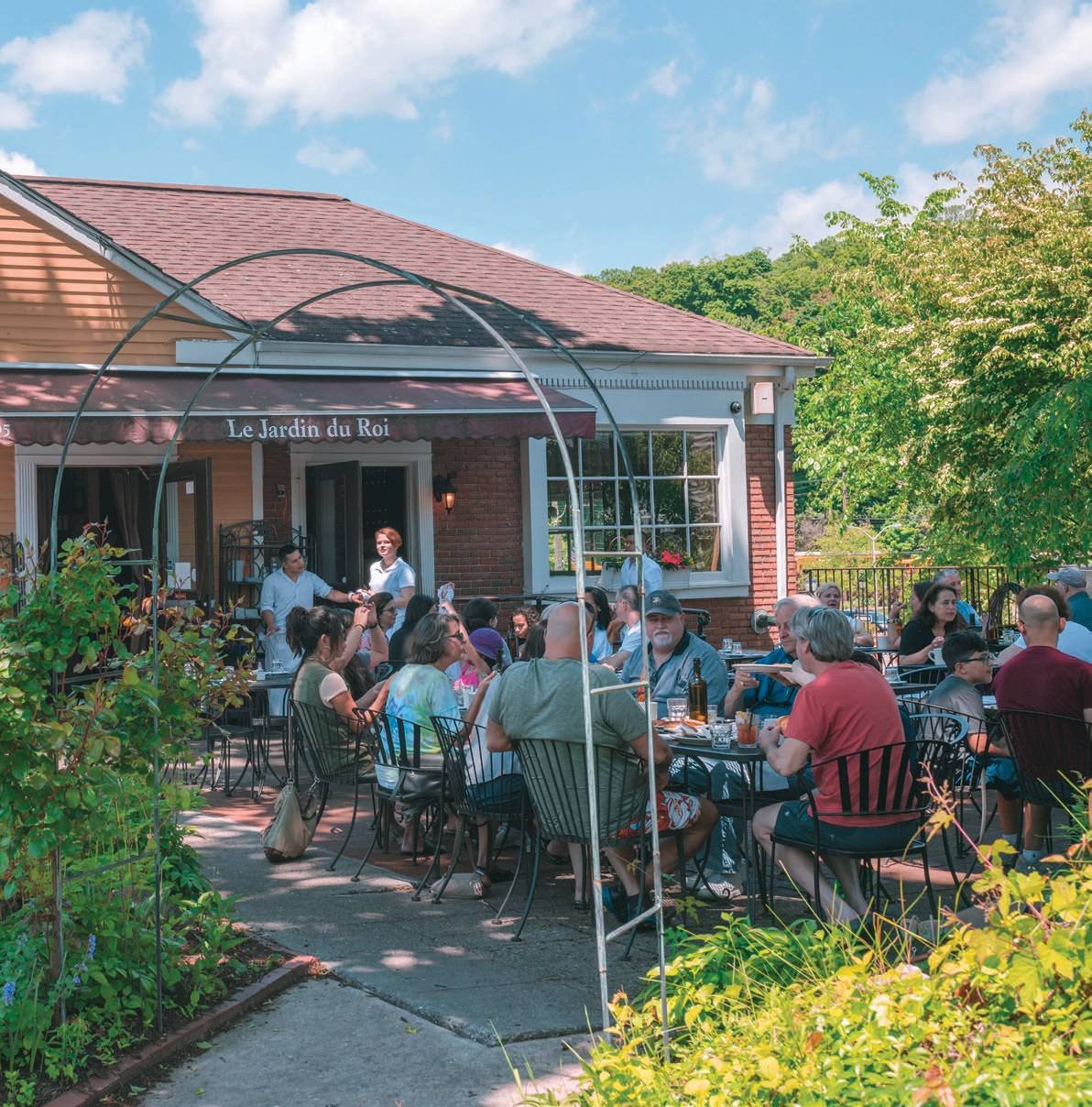 Find Restaurants Westchester with Live Music for Memorable Nights